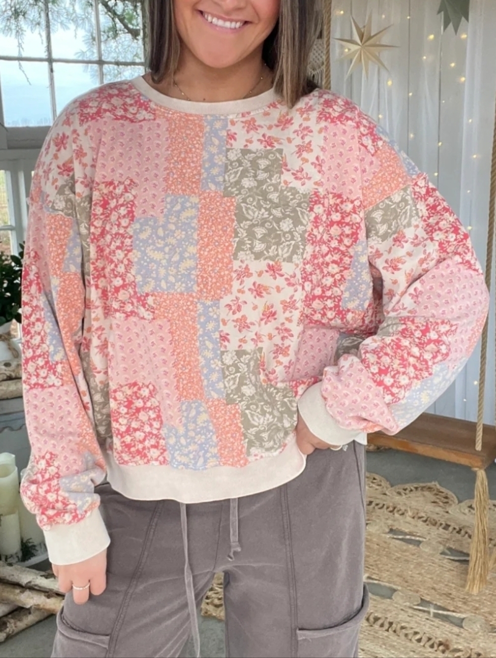 NWT EASEL FLORAL PRINTED WASHED TERRY PULLOVER size Small